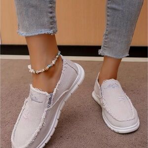 FRAYED SLIP ON SHOE